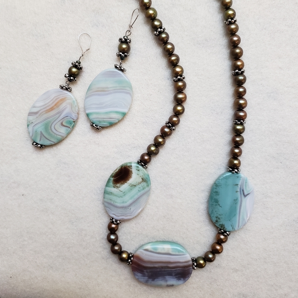 "The Hamptons" handmade necklace and earrings set